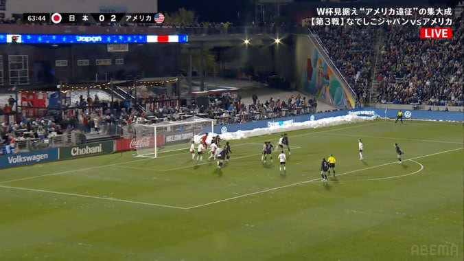 なでしこ重鎮DFを弾き飛ばす…アメリカDFが“膝ボレー弾”「体を寄せたが…」「熊谷でも競り負けた」解説＆ファンが脱帽 4枚目