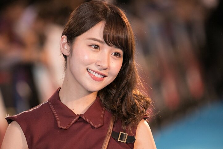 乃木坂46・西野七瀬、歌舞伎町で突然のアカペラ&ダンスに「恥ずかしい」と照れ笑い