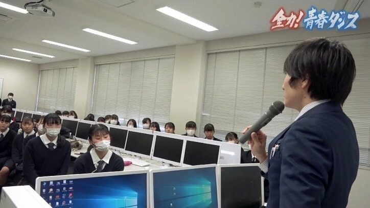 全国屈指のダンス強豪校に立ちはだかったコロナ禍 ニューヨークを目指した部員たちと顧問教諭の300日