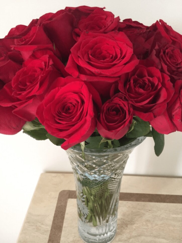 海老蔵、入籍記念日に麻央に花束をプレゼント