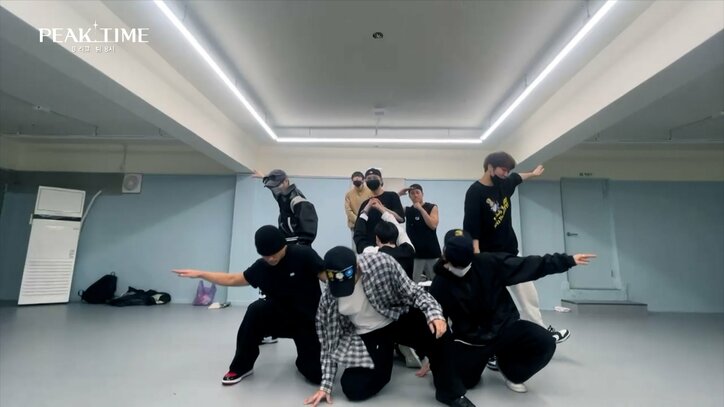 ステージが壊れるほどの迫力！審査員「恐ろしい人たち」ワイルドダンスが売りのK-POPアイドル、圧巻パフォーマンス