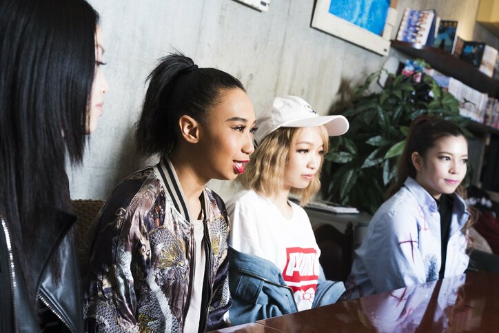 世界進出を狙うダンス&ボーカル4人組・BananaLemonに直撃「歴史に名を残すガールズグループに」