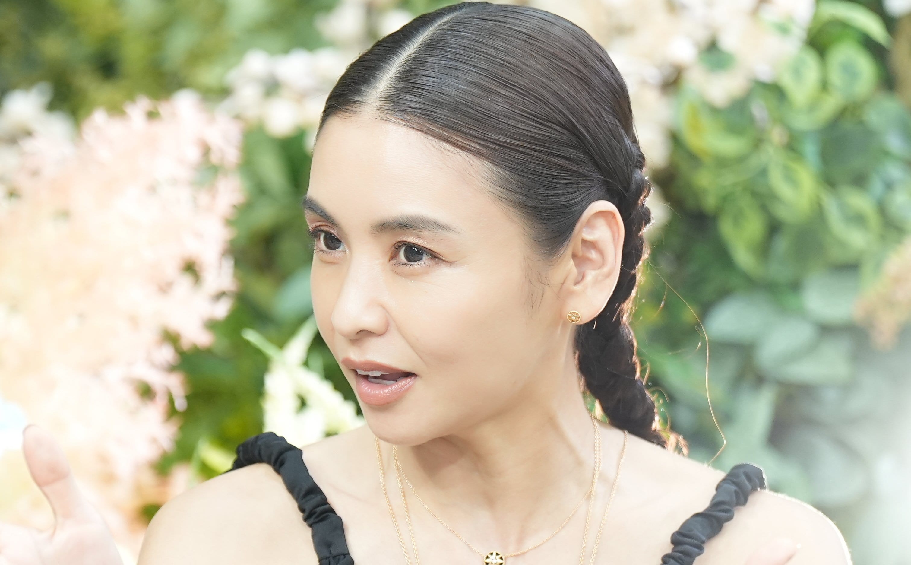 滝沢真紀子さん
トレーニングウエア 3児の母・滝沢眞規子、男性器を連呼する長男に激怒！鬼の形相で