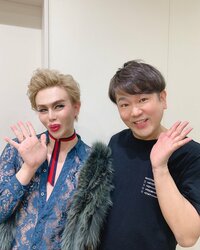 アレン『フジモンさんと、『ビューリィ・ポーズ』❤️✨』