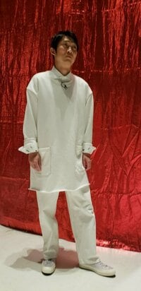 石田明(NON STYLE)『衣装の遊び心』