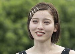 美人すぎるピラティス講師「キスをされて恋ではないと気づいた」3人から告白され涙の決断