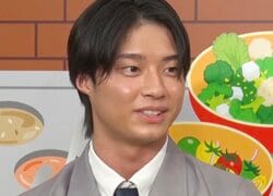 20人に告白されたボディビルダー高校生、クリスマスの予定明かす