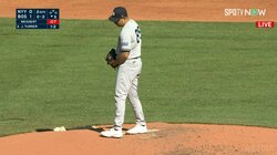 まだまだいるメジャーの“クセ強”投手 キャッチャー見える？と心配になるほど横向き投法