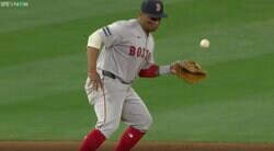 観客ブチギレ！やる気ないエンゼルスの“問題児”の内野ゴロをエラーする痛恨ミス　草野球レベルのザル守備に批判殺到 「悪夢でしかない」「相手打者がムカつくなw」