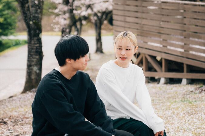 『silent』出演俳優に恋していた金髪モデル美女「嘘つかれるのが一番嫌い」2人の関係に終止符『花束オオカミ』第7話 1枚目