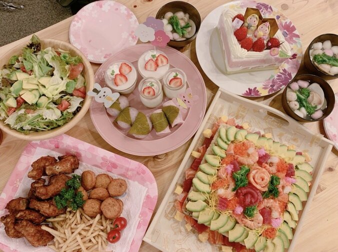 辻希美＆杉浦太陽、長女のための豪華ひな祭りご飯を公開「感慨深いです…」 2枚目