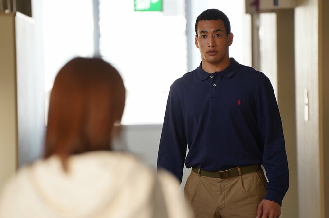 担任の生徒が妊娠 校長からは自主退学させるよう命令されるが、熱血教師は！？ 『覆面D』第２話 2枚目