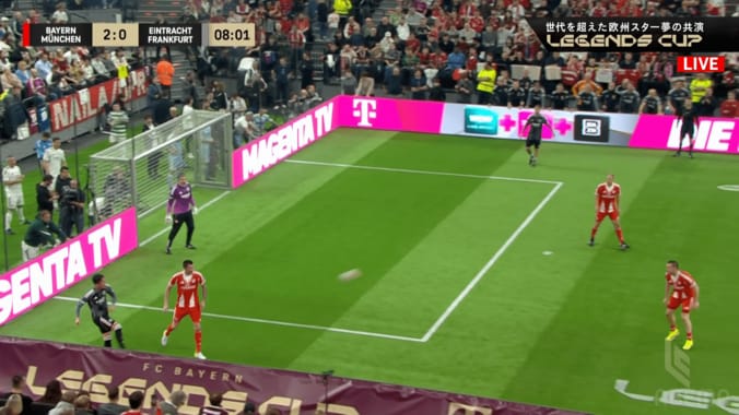 「オシャレやな」長谷部誠のアシスト→“謎の選手”が神ゴール！「誰なんだw」「めっちゃ良いシュート」実況解説＆ファンが騒然 5枚目