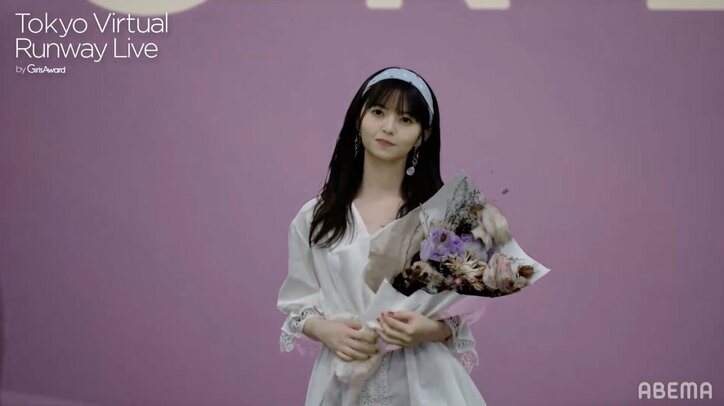 山下美月が画面越しに届けたキュートな笑顔！ 乃木坂46が史上初の『TVRL』で美の競演