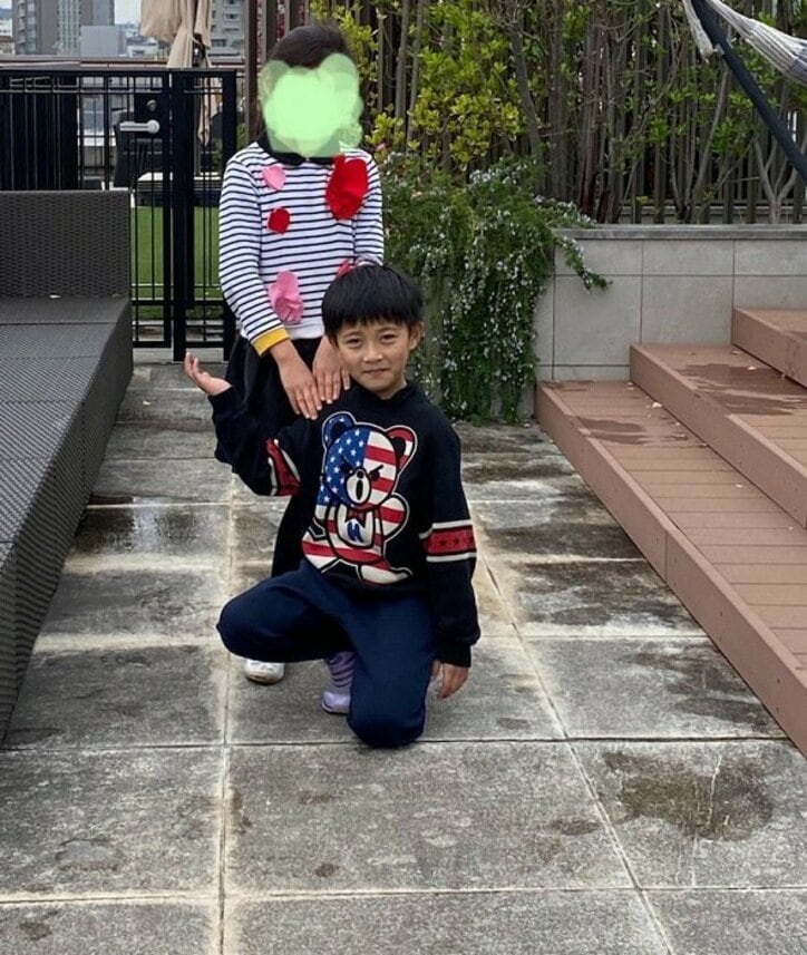 市川海老蔵、想像の斜め上をいく子ども達の遊びに「とっても可愛い」「見てる方が照れます」の声