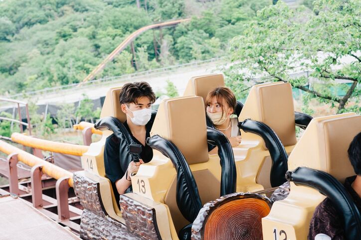 YUNA＆ショーンが遊園地で超爆笑デート！夫婦感あふれるお似合いな2人にほっこり『彼オオカミ』