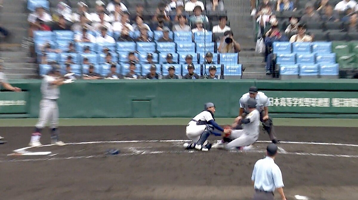 甲子園熱狂「凄い試合だ！！」仙台育英の“同点打”＆履正社の“逆転阻止 