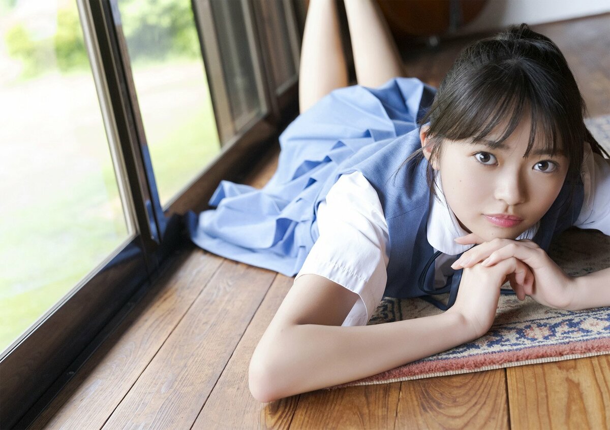 制コレ24”小森香乃、切ない恋を想起させるデジタル写真集『幻夏』が