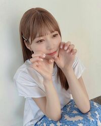 「天使が舞い降りてきた」「人魚姫のようだ」生見愛瑠、お気に入りネイルを披露し反響