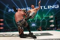 武藤敬司、清宮海斗に“三種の神器”を譲渡 ここから始まる武藤と清宮の本当の勝負