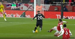 「そのスライディングはまずい」痛恨のPK献上に冨安健洋不在を嘆くサポーター「冨安どこだー」「トミーがいないから」