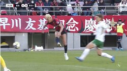 やっぱレベチ！鹿島・鈴木優磨の豪快ゴラッソが話題「なんだよ今のニアぶち抜き」素早い抜け出し→GKを弾き飛ばす強烈シュートに「破壊力やべえ」「ばけもん」