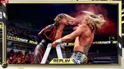 中邑真輔、“何でもあり”の大一番で毒霧発射もWWE世界ヘビー級王座戦に惜敗 日本人初の快挙ならず