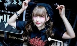 「現在は109のカリスマ店員」40歳美魔女の“意外すぎる前職”に驚きの声「えー！？」