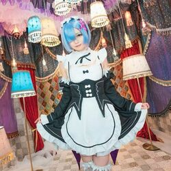 コスプレイヤー・ゆいなが「リゼロ」レムのコスプレ披露 「素敵です」と称賛の声