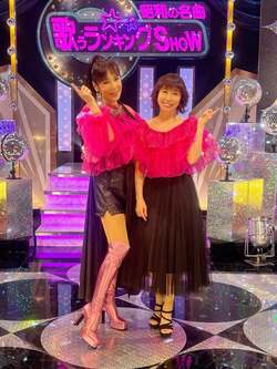 水森かおり、「ピンク・レディー」未唯mieとの2ショットを披露し「お揃いの衣装も素敵」と反響