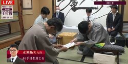 王位戦開幕戦は波乱の出だしに…永瀬拓矢九段が千日手指し直し局の46手目を封じる 藤井聡太王位との“小牧対局”は互角のまま2日目へ！