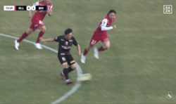 「ファンタジスタだ」浦和10番の“神トラップ→絶品スルーパス”が「異次元すぎた」「これぞ中島翔哉」現役大学生のプロ初得点を華麗にアシスト