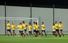 ベスト8入り懸けたクロアチア戦へ日本代表が前日練習　久保は連日欠席