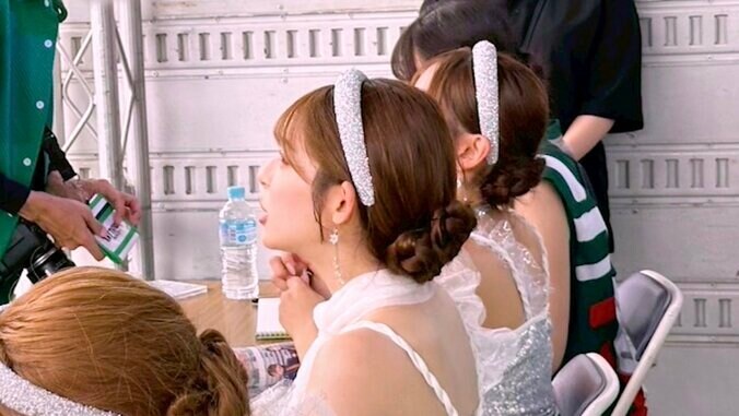 【映像】サーキット場でサイン会を行う水瀬琴音さんたち