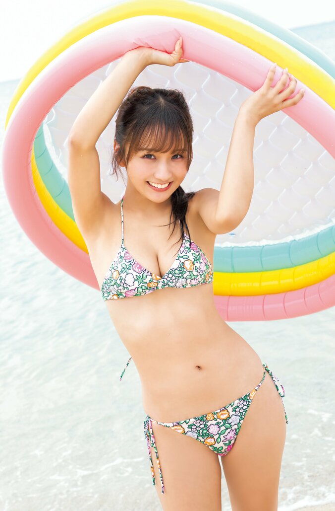 巻頭グラビア：森脇梨々夏