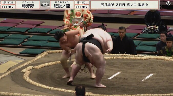 15歳小兵力士、“142キロ差”に衝撃白星 224キロ巨漢を“妙技”で撃破 「マンガみたい」「小さな巨人」ファン驚き 3枚目