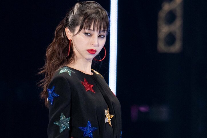 山田優が圧巻のスタイルで存在感放つ! 人気モデルが一堂に『TGC』【画像集】