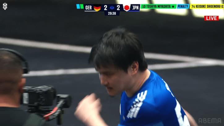 PK失敗を悔しがる加藤純一