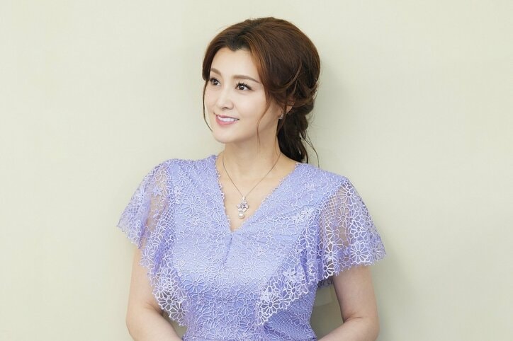 【写真・画像】「君は大きいからテレビ向きじゃない」 藤原紀香、夢を否定された過去と「自分の額縁」を壊し続ける現在 3枚目