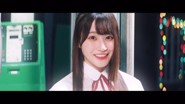 日向坂46ニューシングル収録のユニット曲「ママのドレス」MVが解禁