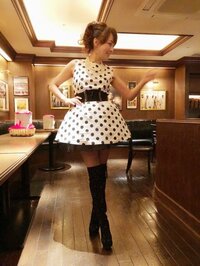 渡辺美奈代『衣装』