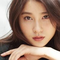 「吸い込まれました、、、」土屋太鳳、まっすぐな瞳でカメラを見つめる“大人な表情”にファン悶絶