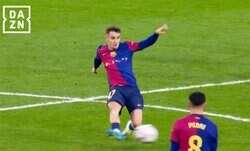 えっ、そこ通すの！？ バルサ逸材MF、“神スルーパス”が脚光「カサドやばすぎる」「よく縦に刺した」マドリード守備陣を粉砕した瞬間