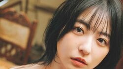 “ミスヤングマガジン”麻倉瑞季、豊満ボディ映える色鮮やかな“春”グラビア 『週プレ』登場