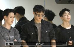 クランプ世界大会・アジア初の世界チャンピオン、K-POPアイドルの前でいかつすぎる登場「今日は壊れに来たの？」