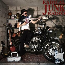 Eco Skinnyが新アルバム "RADICAL JUNK RADIO" をリリース