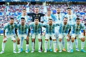 アルゼンチン代表、サウジ戦のスタメン発表！ 悲願の世界一に挑むメッシほか、ディ・マリア、ラウタロらが先発