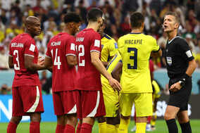 【W杯】開幕戦で“センチメートル単位”のインパクト　「半自動オフサイドテクノロジー」の仕組みを説明