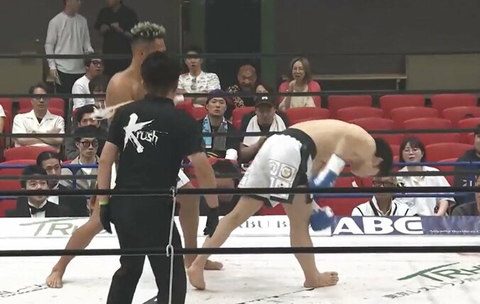 【写真・画像】　1枚目