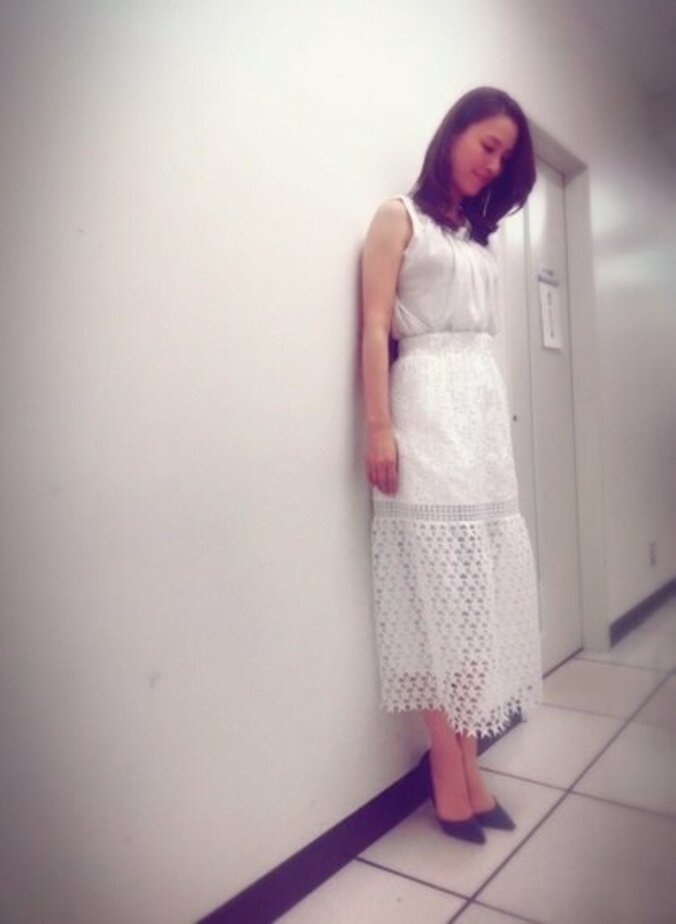 遼河はるひ、全身真っ白コーデ披露「今度はウエディングドレス」の声も 1枚目